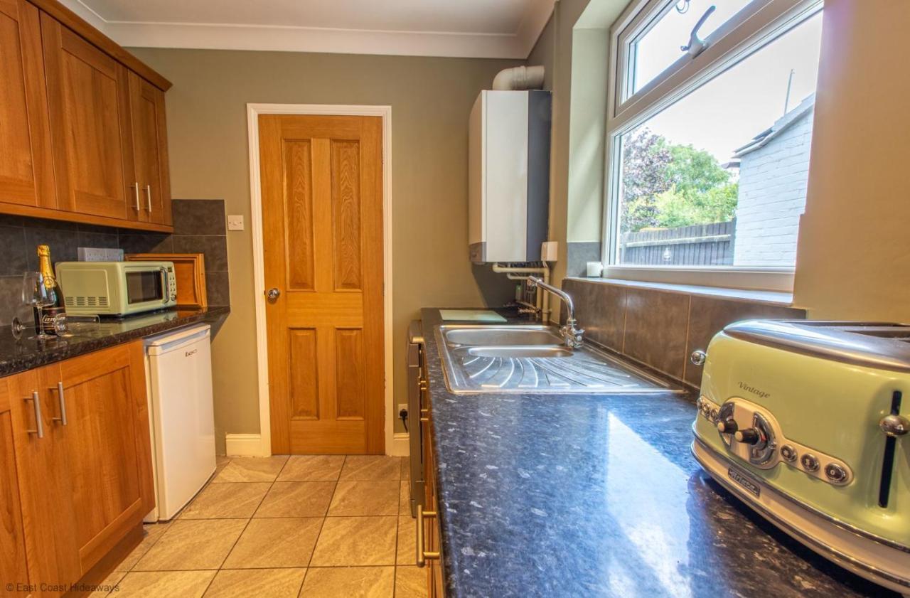 Modern Coastal Home Sleeping 5 - 2 Minute Walk To Pakefield Beach, Suffolk 외부 사진
